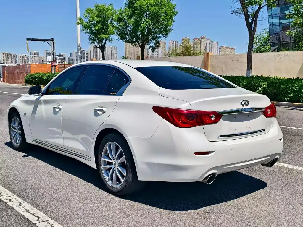 Infiniti Q50L 2017 — фото 4