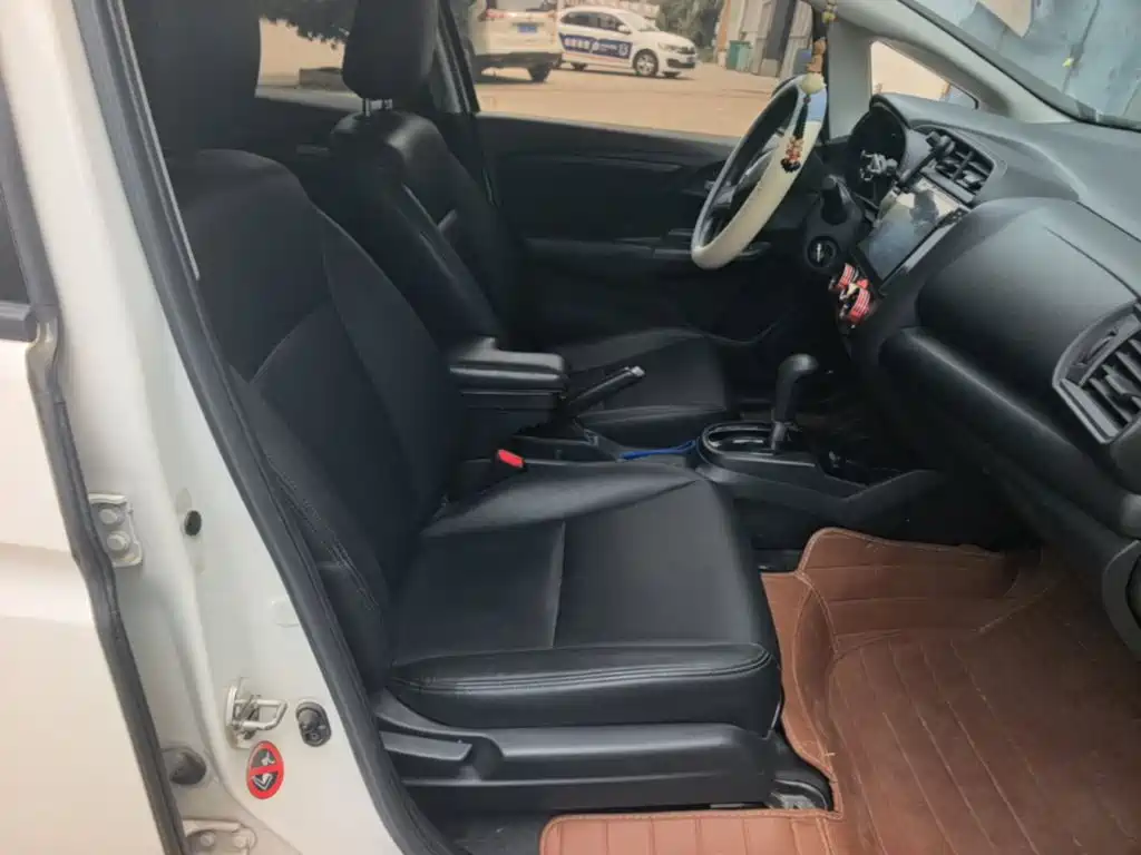 Honda Fit 2018 — фото 25