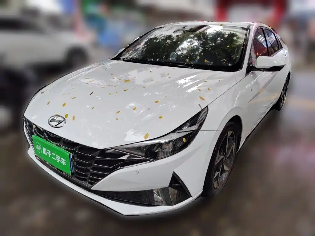 Hyundai Elantra 2023