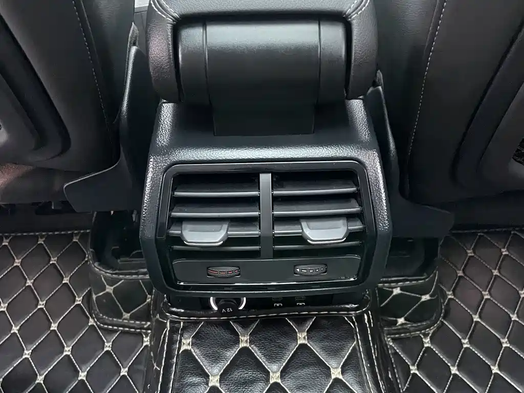 Audi Q3 2022 — фото 17