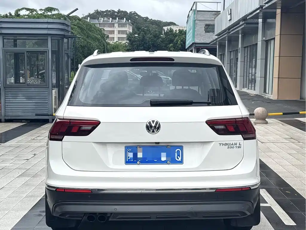 Volkswagen Tiguan L 2018 — фото 8