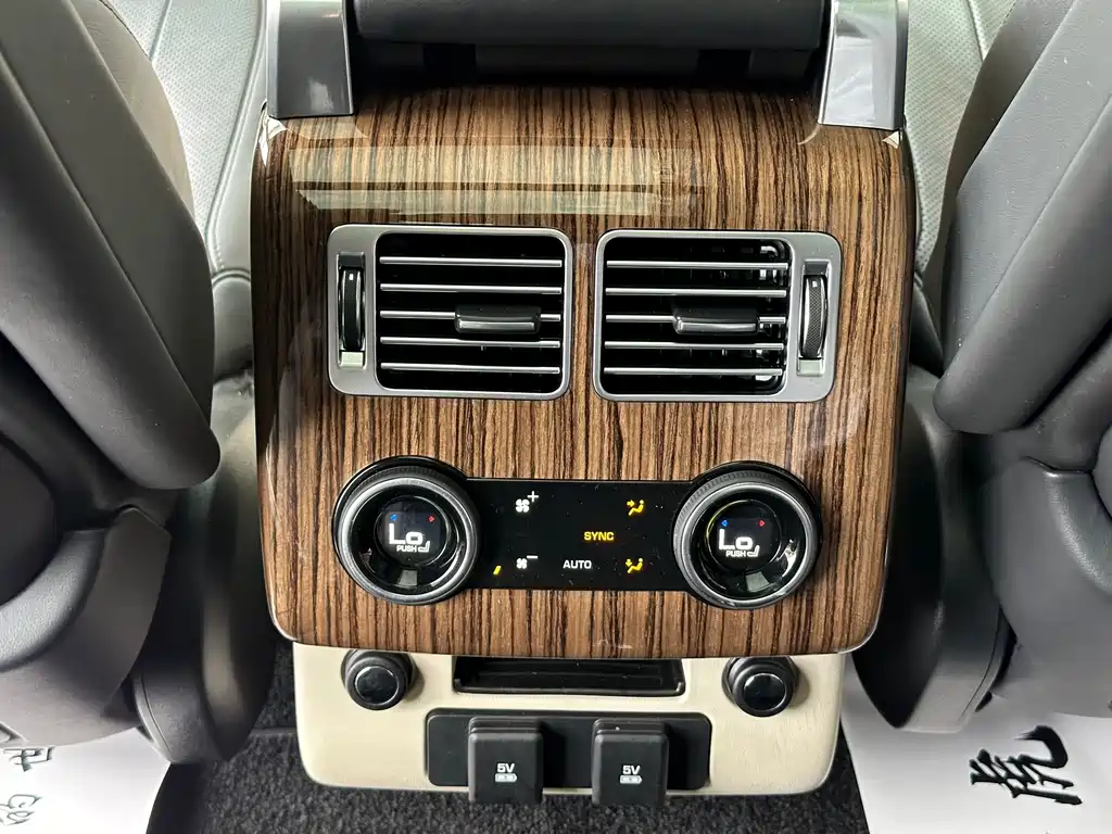 Land Rover Range Rover 2019 — фото 19