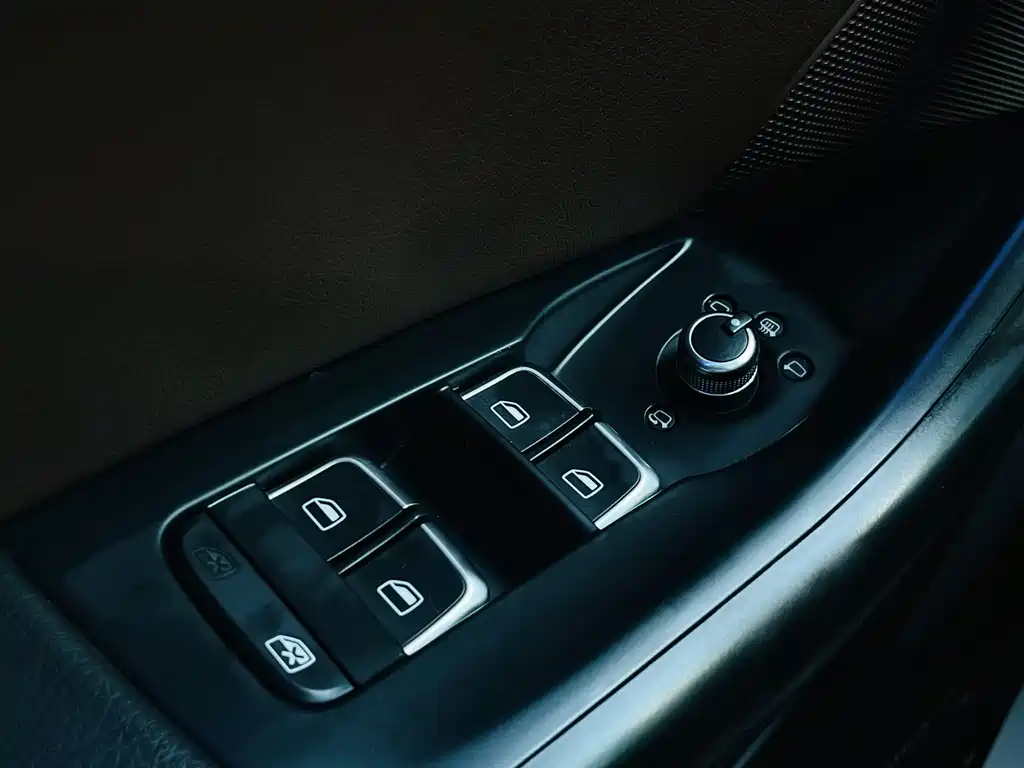 Audi Q3 2014 — фото 10