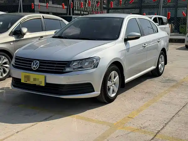 Volkswagen Lavida 2015