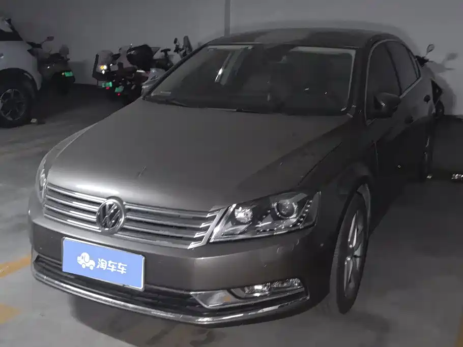 Volkswagen Magotan 2015