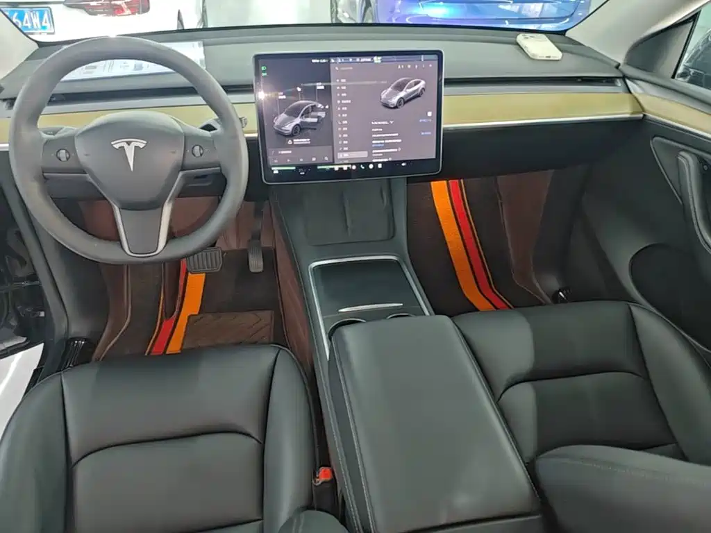 Tesla Model Y 2023 — фото 13