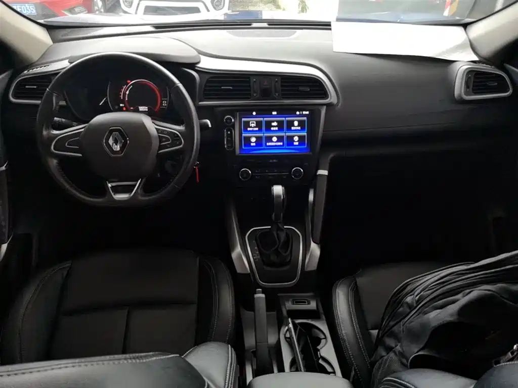 Renault Kadjar 2019 — фото 10