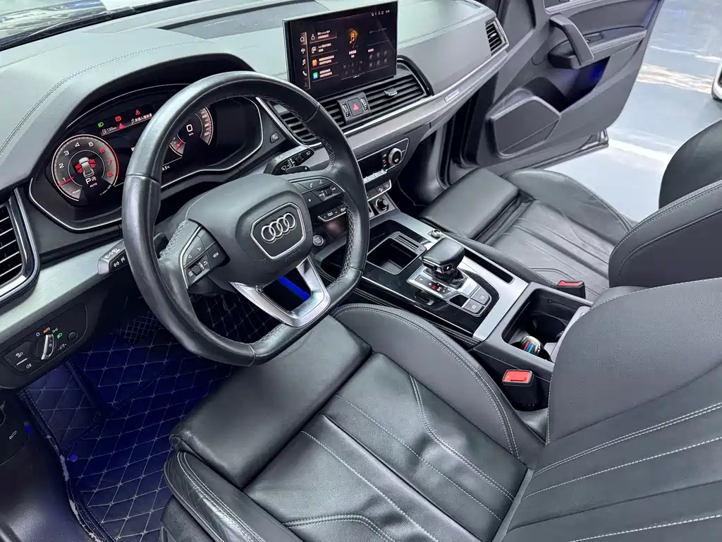 Audi Q5L 2022 — фото 6