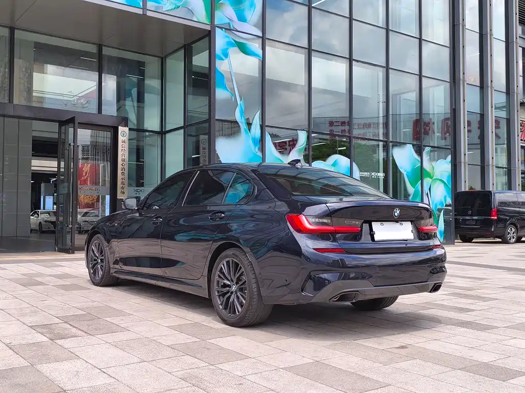 BMW 3 Series 2021