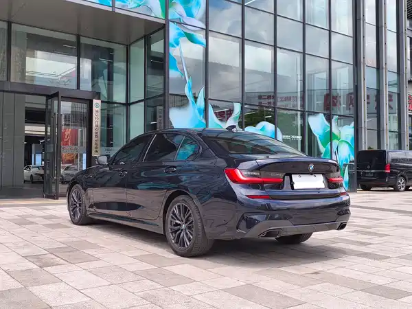 BMW 3 Series 2021