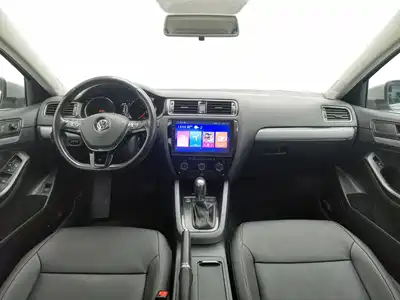 Volkswagen Sagitar 2018
