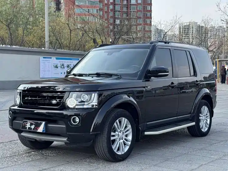 Land Rover Discovery 2016 — фото 1