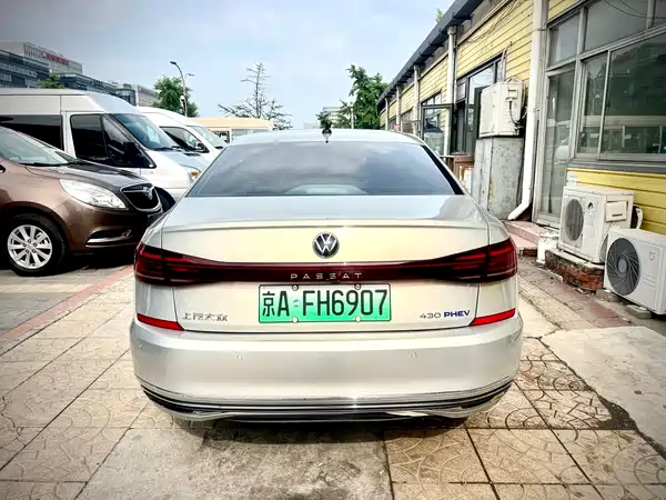 Volkswagen Passat Plug-In Hybrid 2022