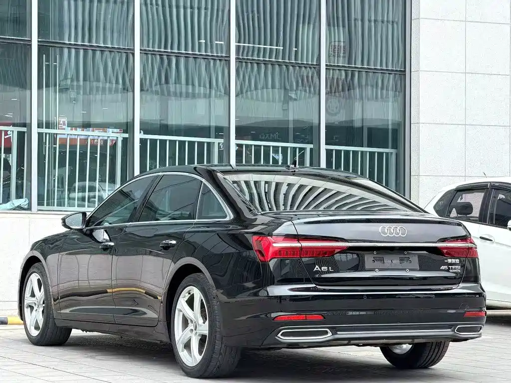 Audi A6L 2019