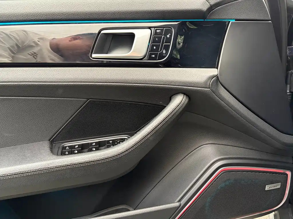 Porsche Panamera 2018 — фото 14