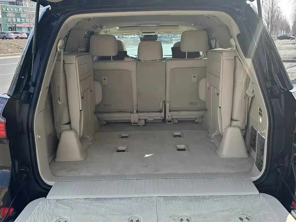 Lexus LX 2016 — фото 14