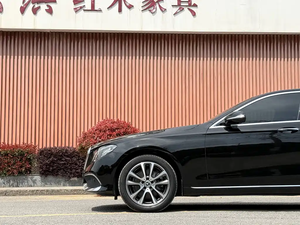 Mercedes-Benz E-Class 2018 — фото 3