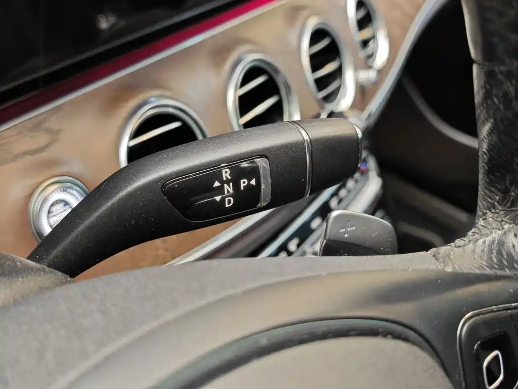 Mercedes-Benz E-Class 2017 — фото 15