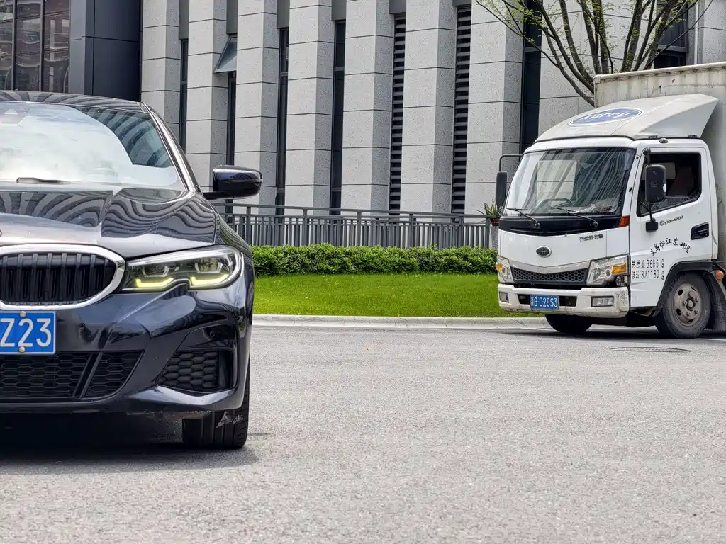 BMW 3 Series 2020 — фото 11