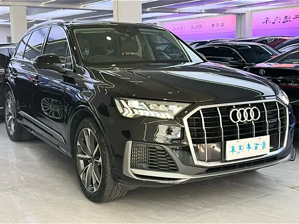 Audi Q7 2021 — фото 3
