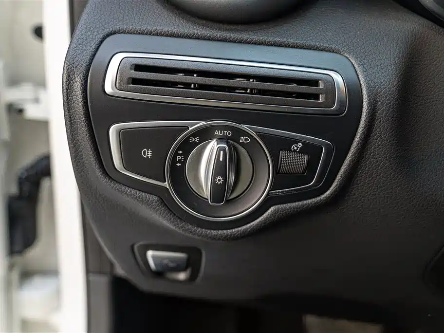 Mercedes-Benz GLC 2022 — фото 19