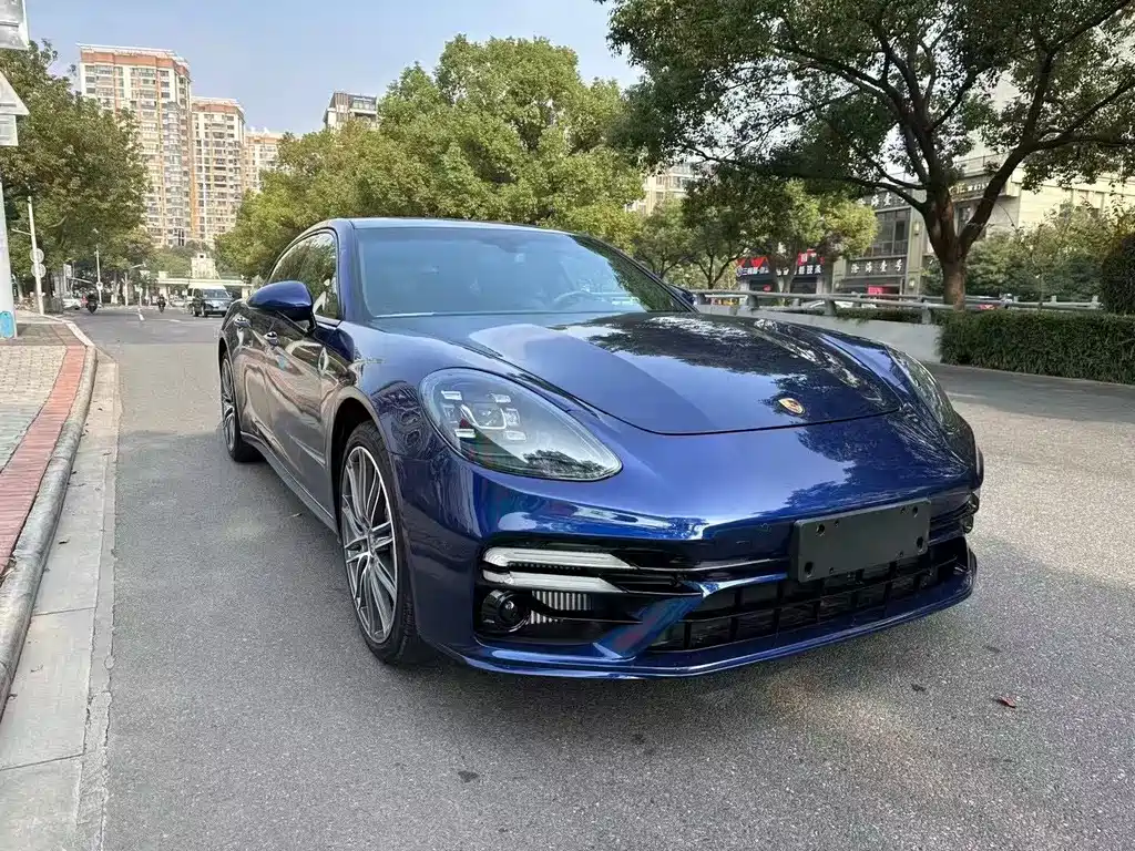 Porsche Panamera 2018 — фото 3