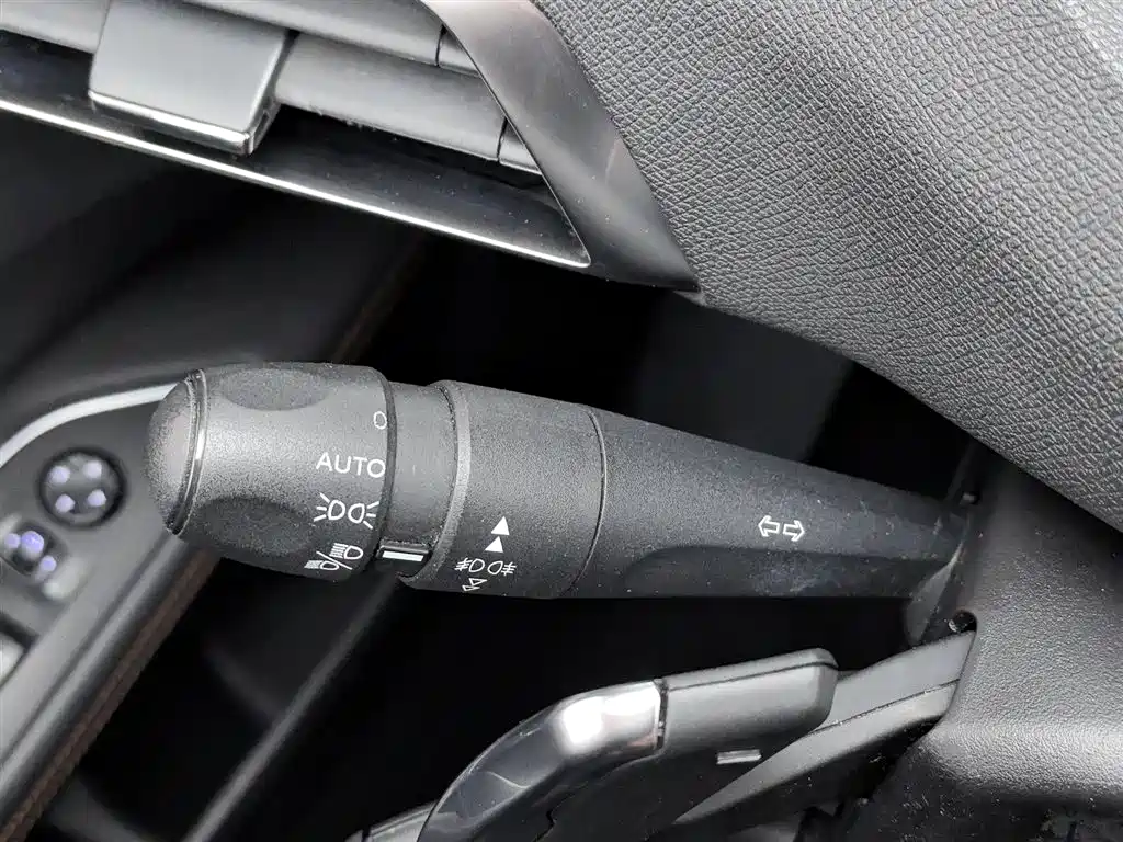 Peugeot 4008 2018 — фото 21