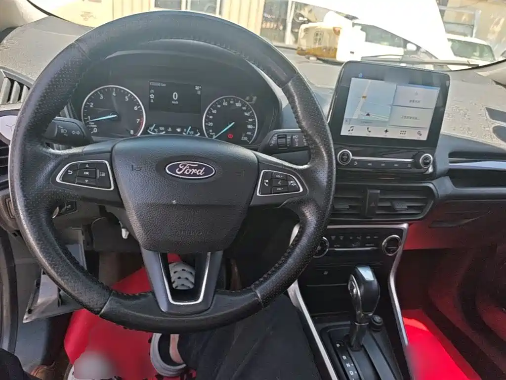 Ford Ecosport 2018 — фото 10