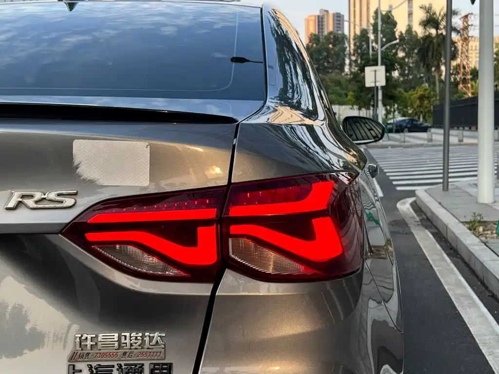 Chevrolet Cruze 2019 — фото 28