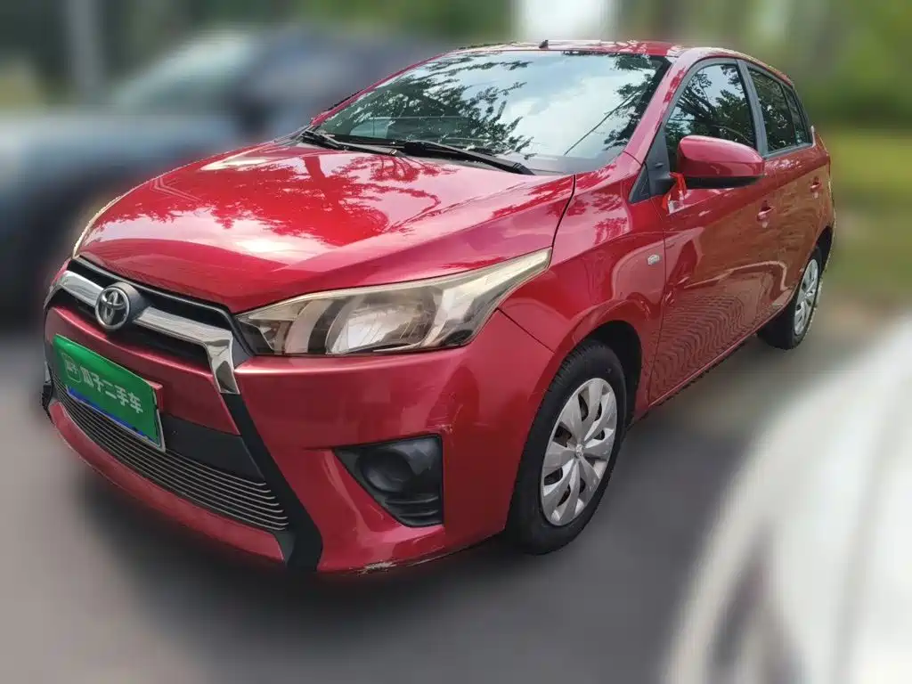 Toyota Yaris L 2014