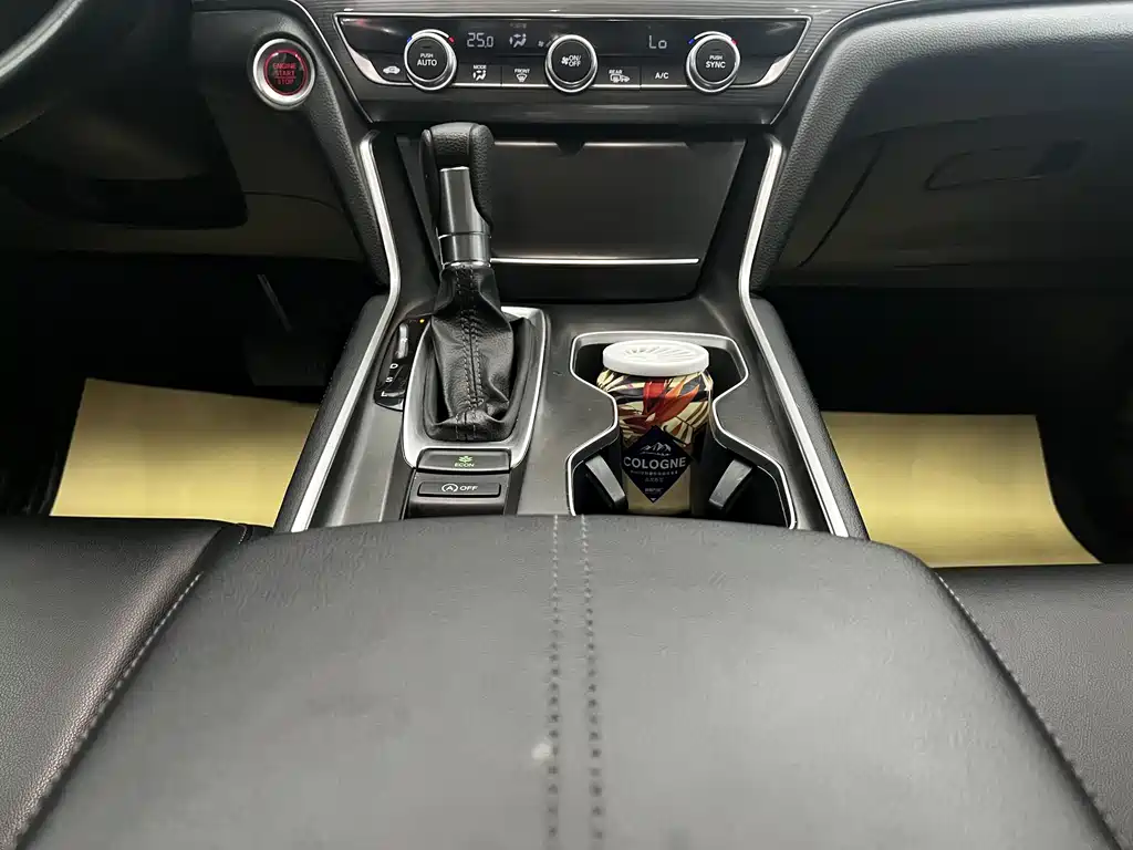 Honda Accord 2021 — фото 15