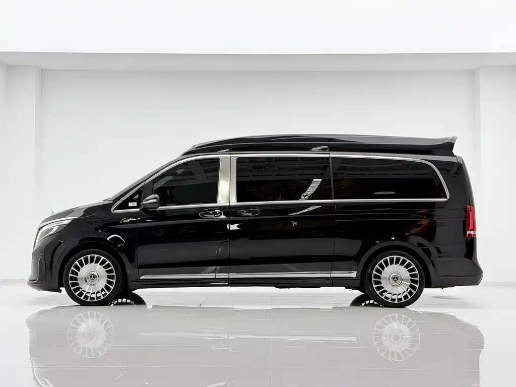 Mercedes-Benz V-Class 2020 — фото 4