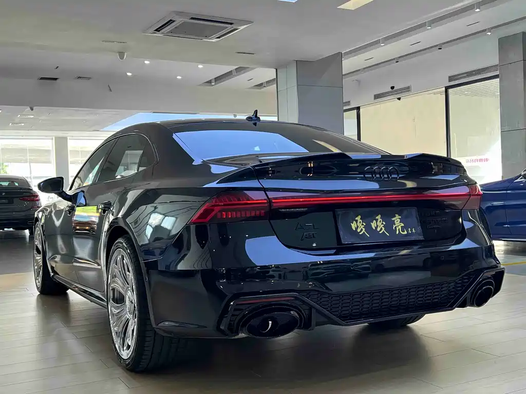 Audi A7L 2021 — фото 9