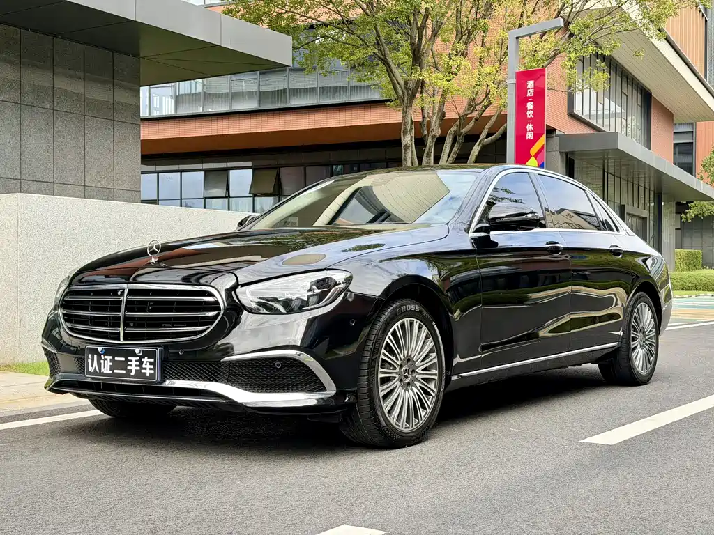 Mercedes-Benz E-Class 2022 — фото 1