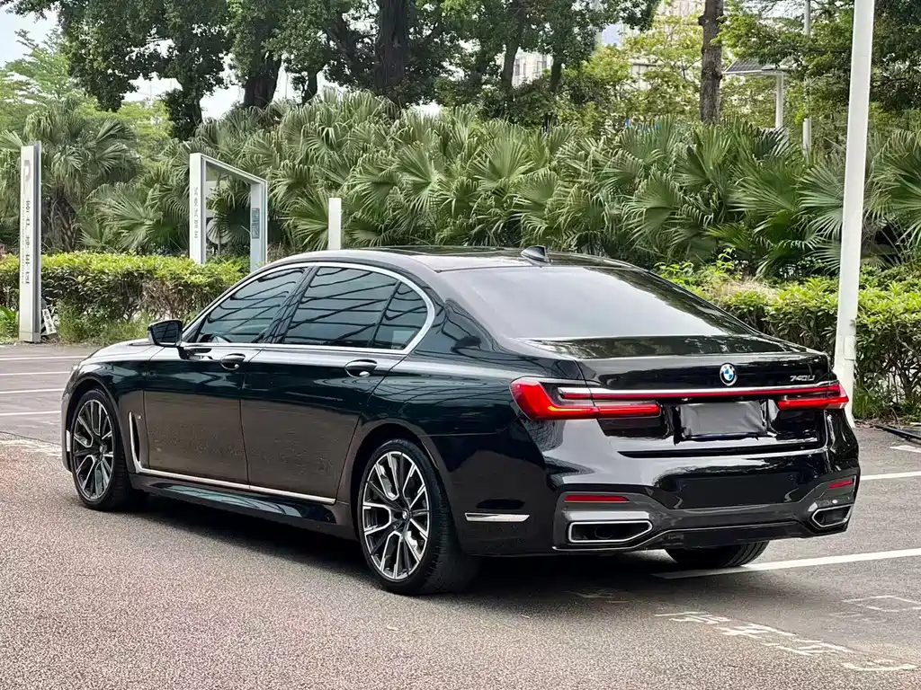 BMW 7 Series 2022 — фото 13