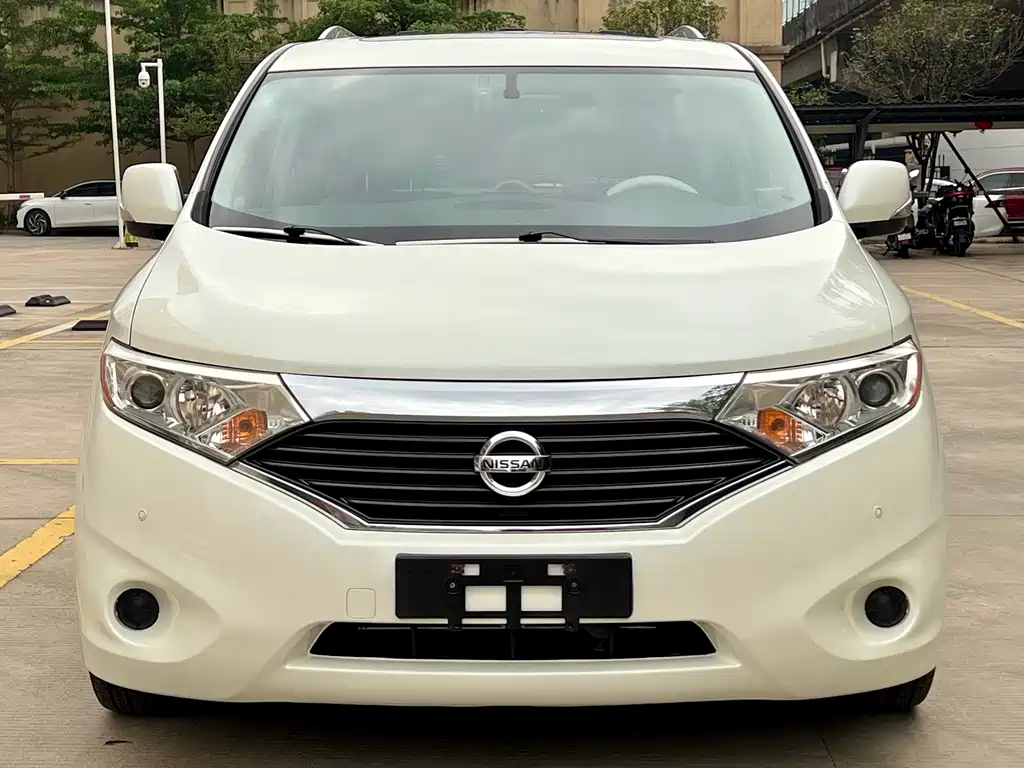 Nissan Quest 2014