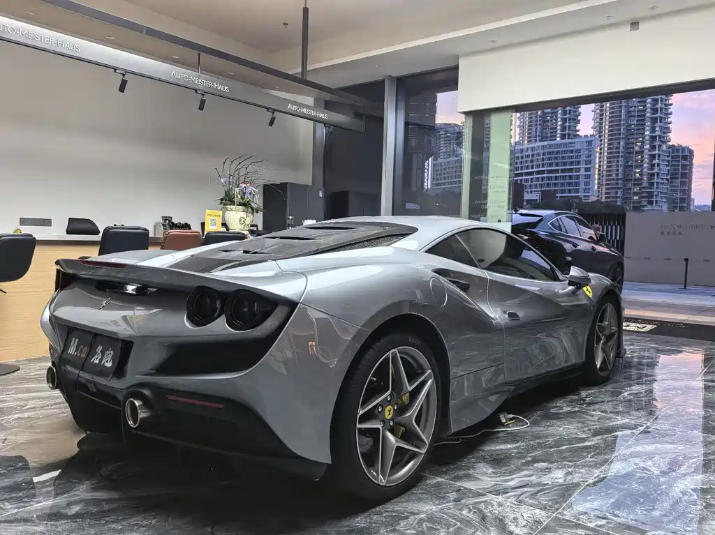Ferrari F8 2023 — фото 12