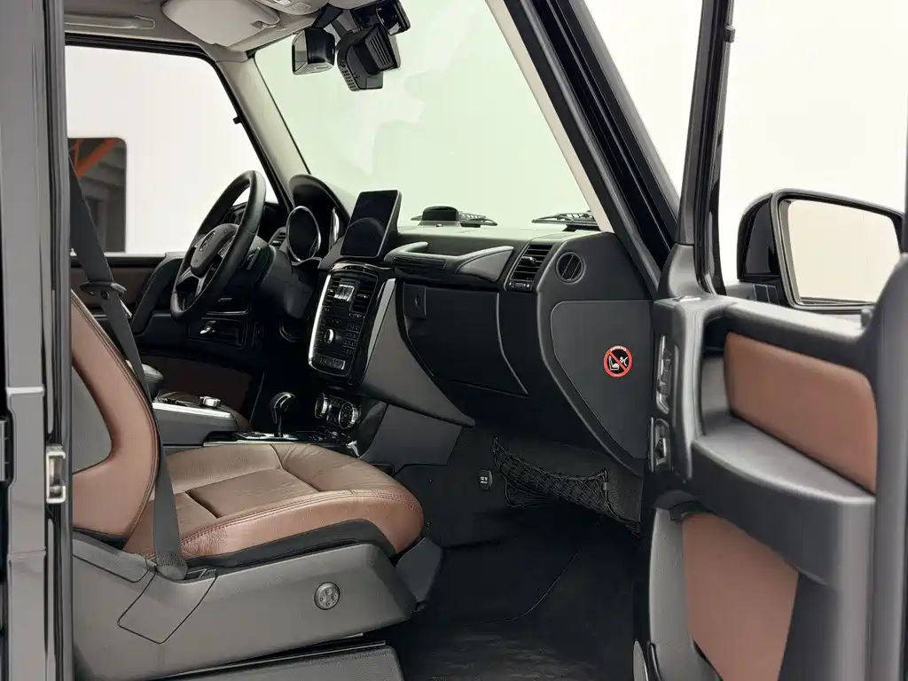 Mercedes-Benz G-Class 2018 — фото 11