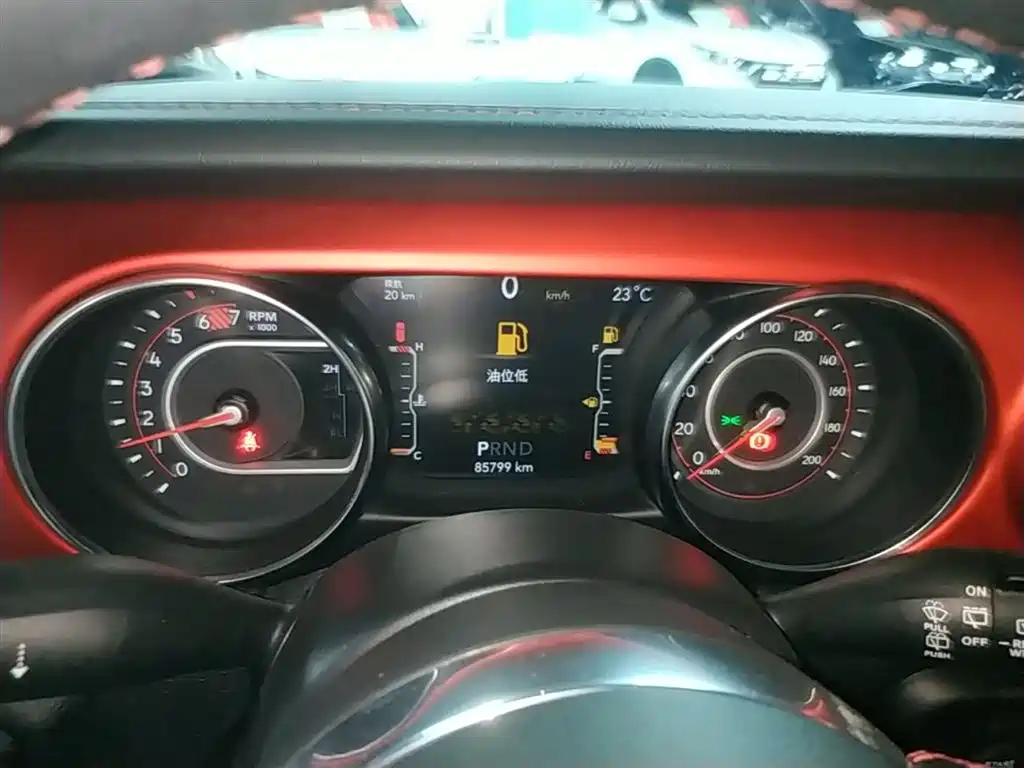 Jeep Wrangler 2020 — фото 12