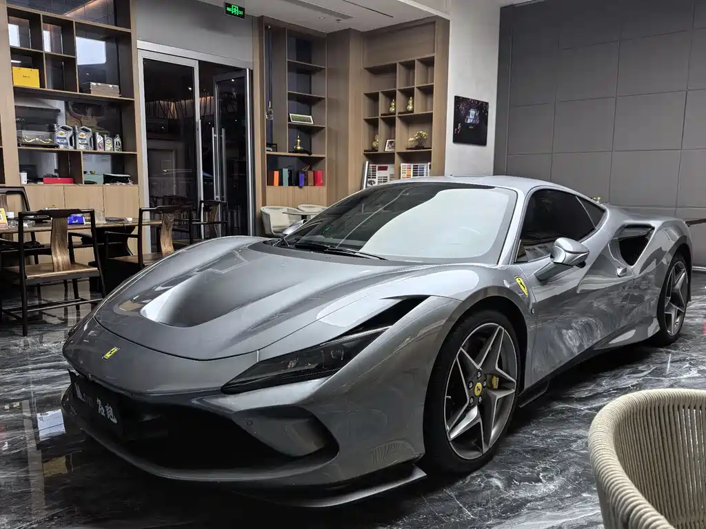 Ferrari F8 2023
