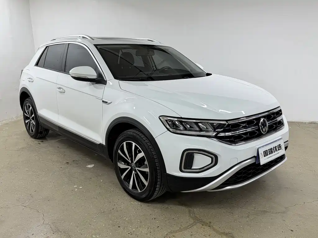 Volkswagen T-Roc 2023 — фото 3