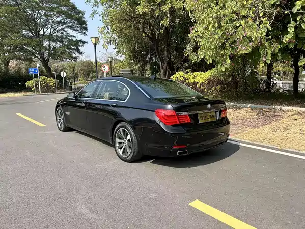 BMW 7 Series 2009