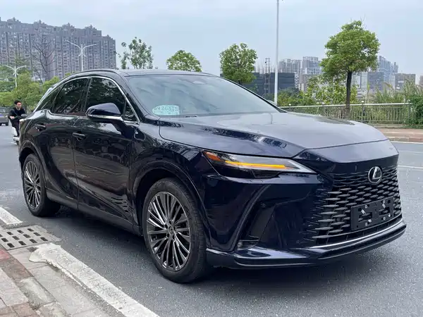 Lexus RX 2023
