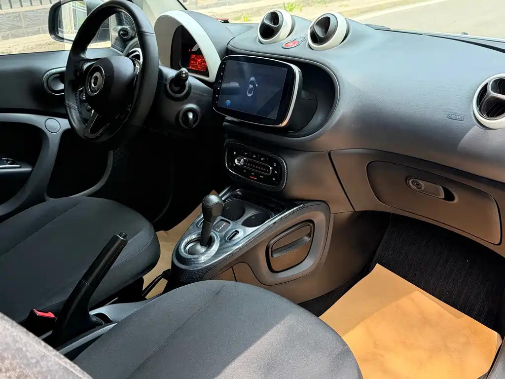 smart Fortwo 2016 — фото 7