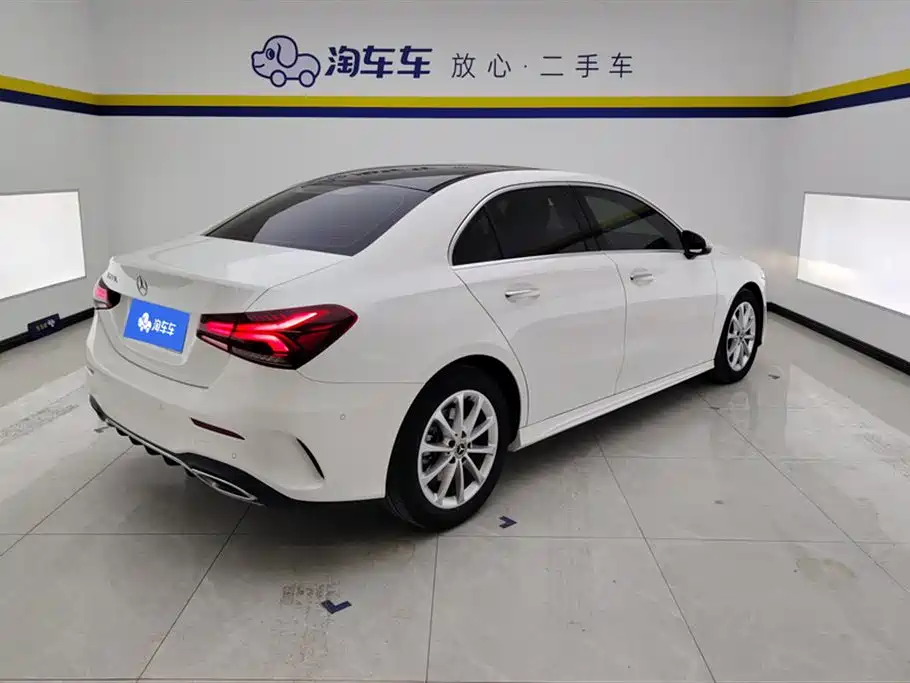 Mercedes-Benz A-Class 2020 — фото 3