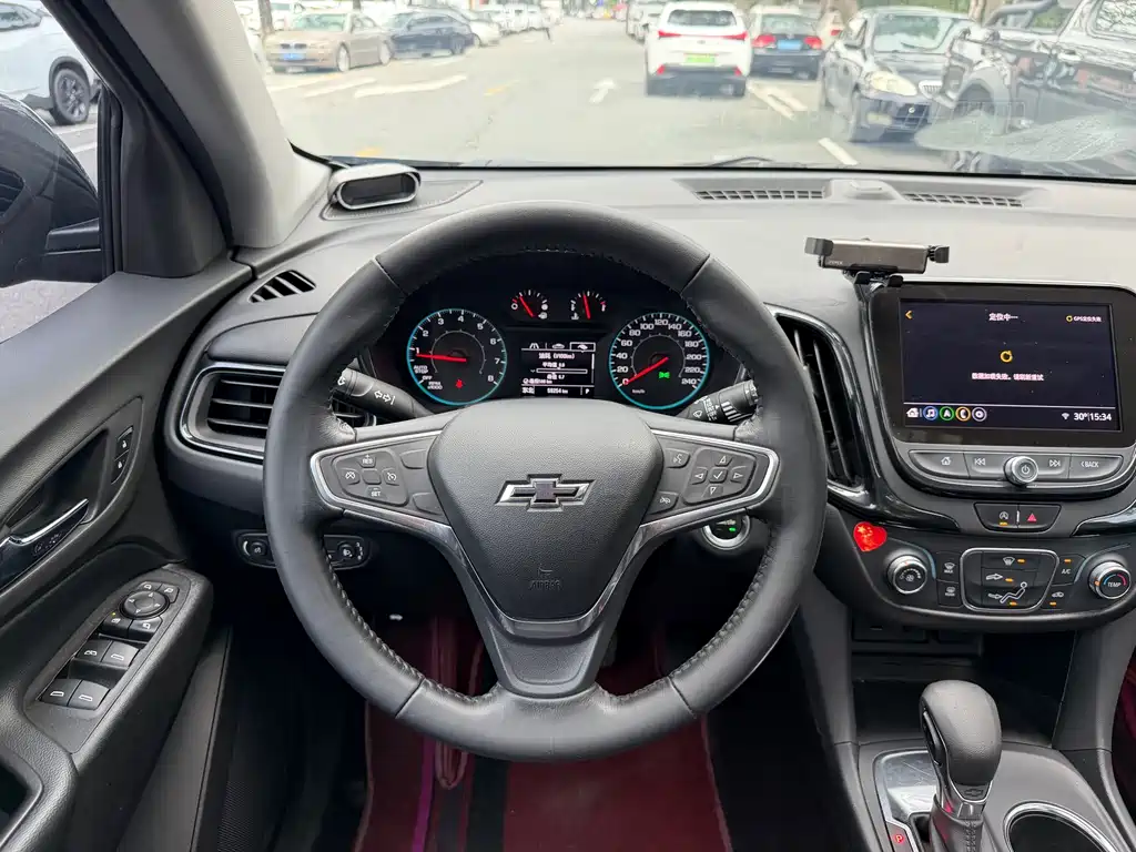 Chevrolet Equinox 2022 — фото 10