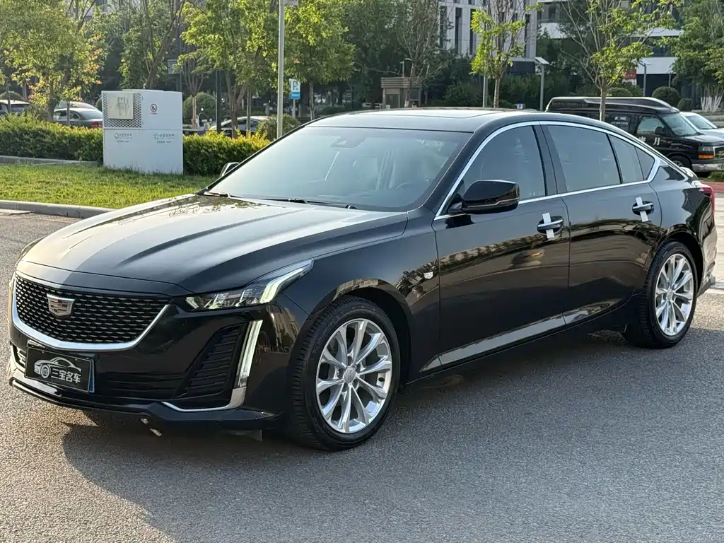 Cadillac CT5 2023 — фото 1