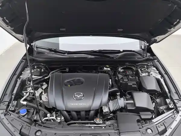 Mazda 3 Axela 2024