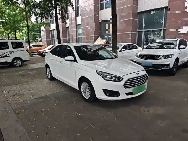 Ford Escort 2017