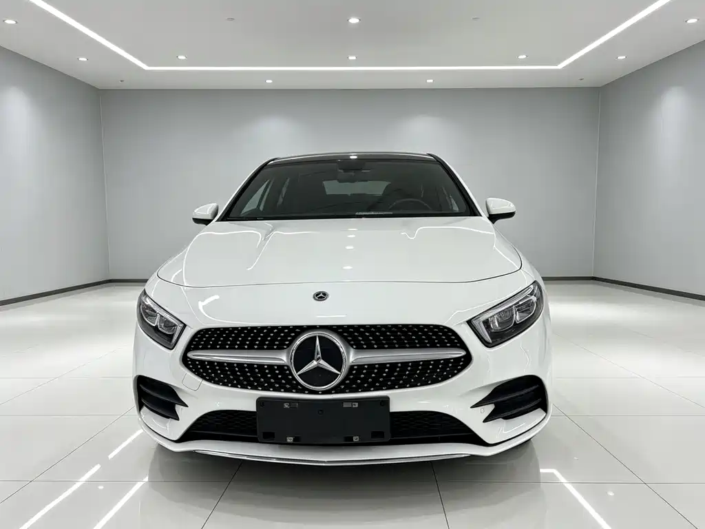 Mercedes-Benz A-Class 2020 — фото 4